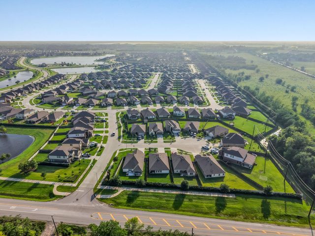 9907 Summer Peony Court, Baytown, TX 77521
