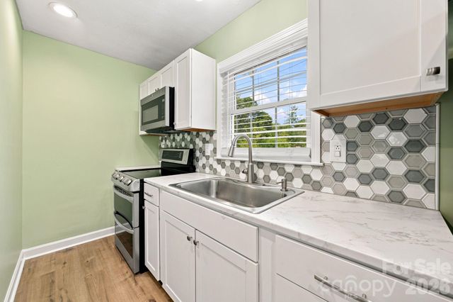 400 Olin Drive, Waxhaw, NC 28173