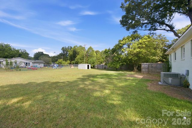 400 Olin Drive, Waxhaw, NC 28173