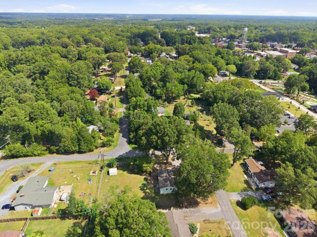 400 Olin Drive, Waxhaw, NC 28173