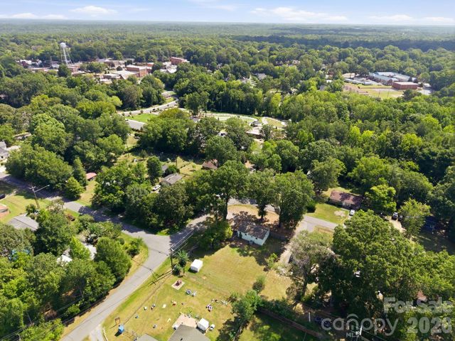 400 Olin Drive, Waxhaw, NC 28173