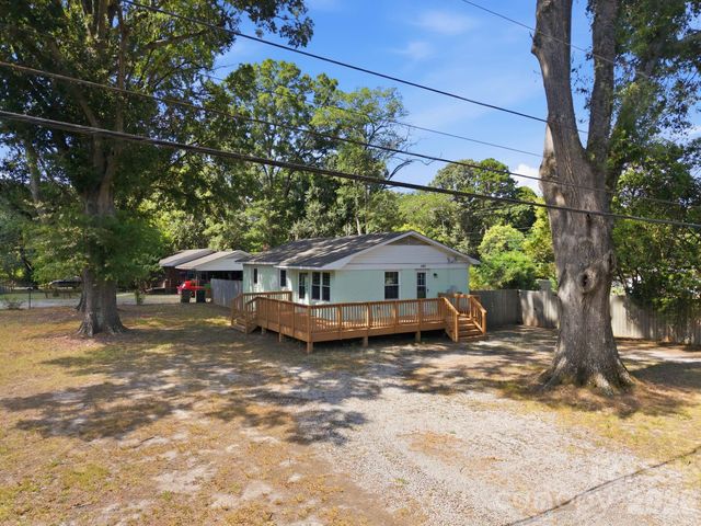 400 Olin Drive, Waxhaw, NC 28173