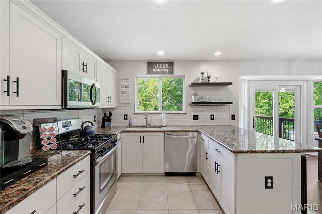 1098 Reddington Timbers Drive, St Charles, MO 63304