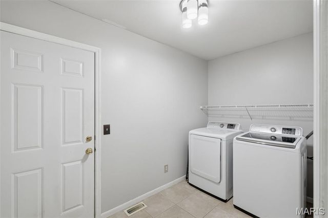 1098 Reddington Timbers Drive, St Charles, MO 63304