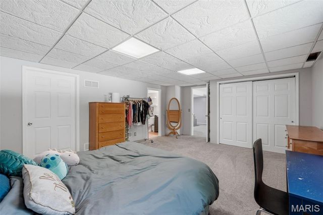 1098 Reddington Timbers Drive, St Charles, MO 63304