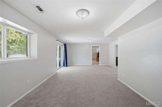1098 Reddington Timbers Drive, St Charles, MO 63304