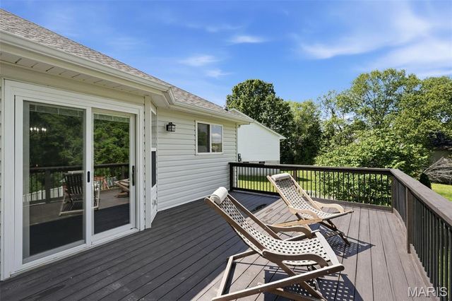 1098 Reddington Timbers Drive, St Charles, MO 63304