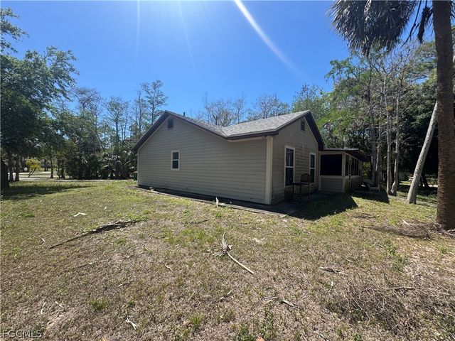 3817 23rd AVE SW, Naples, FL 34117