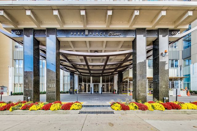 655 W Irving Park Road 606, Chicago, IL 60613