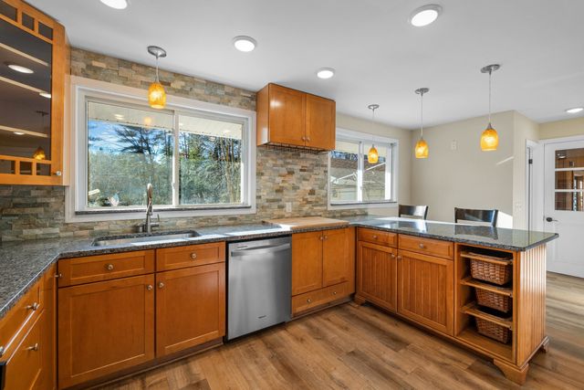 453 Route 101, Bedford, NH 03110