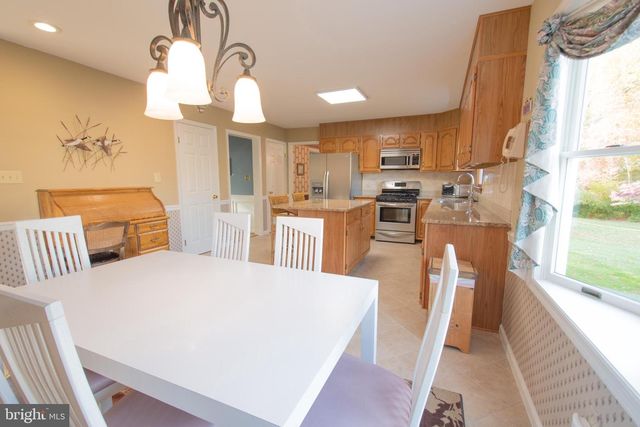 920 LAMBERHURST CLOSE, Chadds Ford, PA 19317