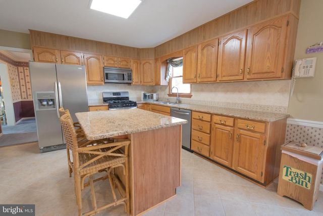 920 LAMBERHURST CLOSE, Chadds Ford, PA 19317