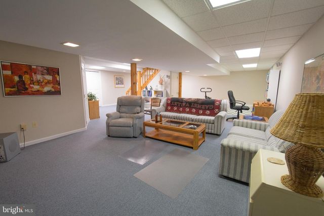 920 LAMBERHURST CLOSE, Chadds Ford, PA 19317