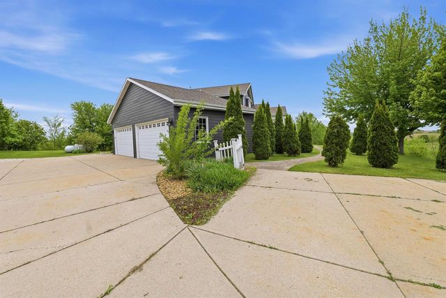 W2832 SUNSET DRIVE, Campbellsport, WI 53010