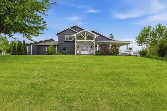 W2832 SUNSET DRIVE, Campbellsport, WI 53010