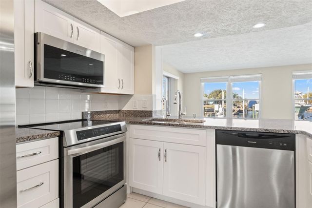 3939 RUDDER WAY, New Port Richey, FL 34652