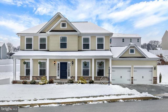 210 CHAMPIONS DR, York Haven, PA 17370