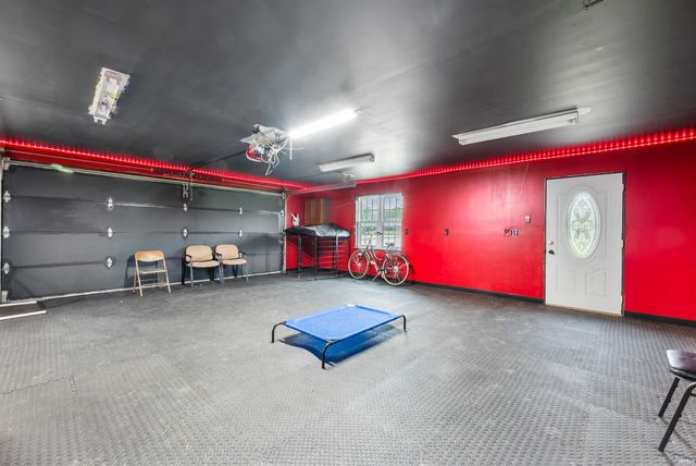 2325 N Huntington Road, Marion, IN 46952