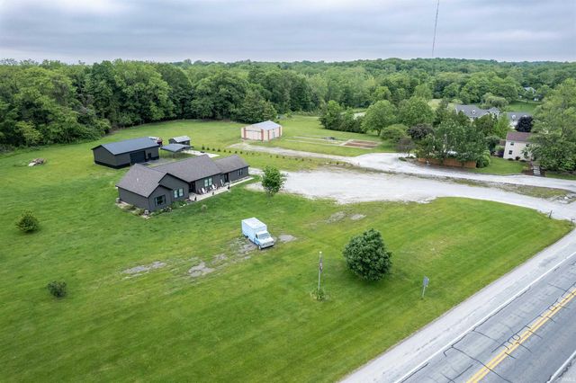 2325 N Huntington Road, Marion, IN 46952