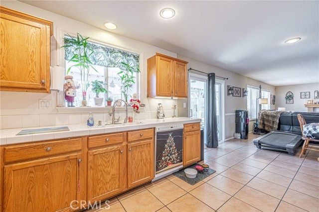 45620 17th, Lancaster, CA 93534