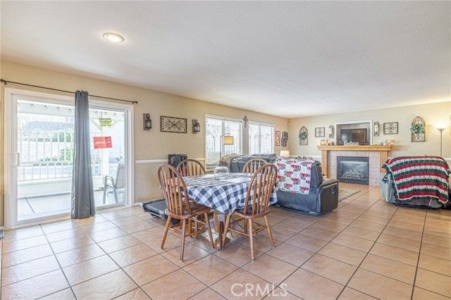 45620 17th, Lancaster, CA 93534