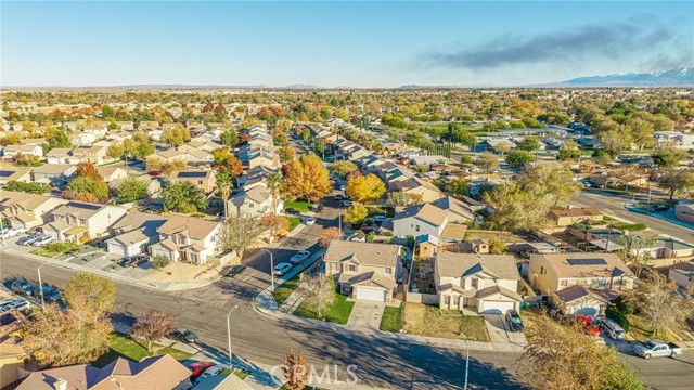 45620 17th, Lancaster, CA 93534