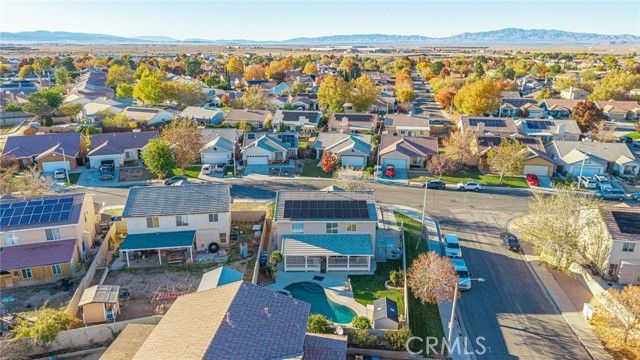 45620 17th, Lancaster, CA 93534