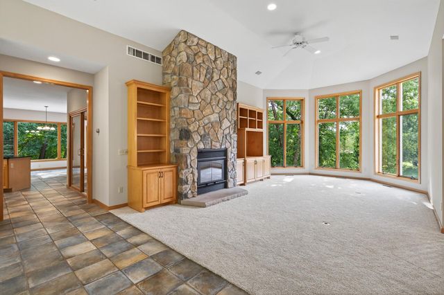 2520 Arbor Court, Mendota Heights, MN 55120