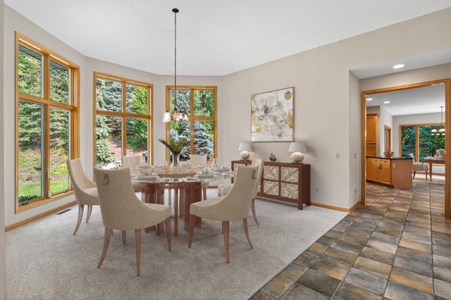 2520 Arbor Court, Mendota Heights, MN 55120