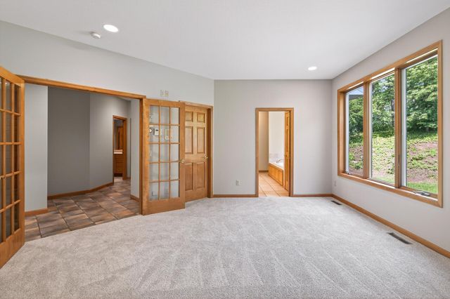 2520 Arbor Court, Mendota Heights, MN 55120