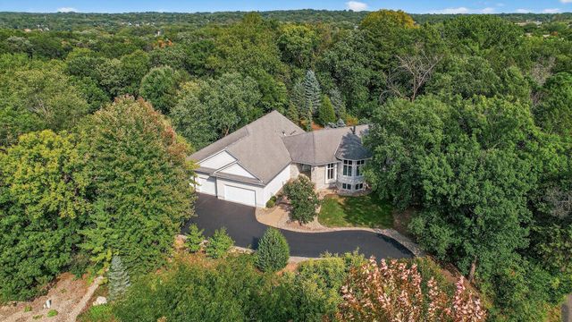 2520 Arbor Court, Mendota Heights, MN 55120