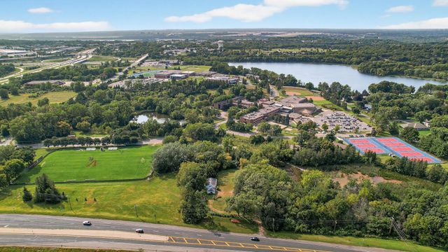 2520 Arbor Court, Mendota Heights, MN 55120