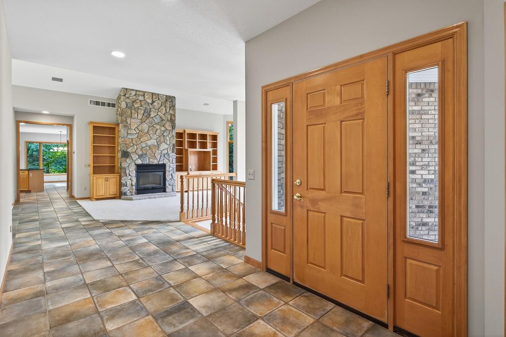 2520 Arbor Court, Mendota Heights, MN 55120 — photo 5