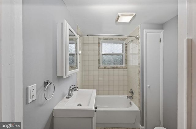 135 KESWICK, Ewing, NJ 08638