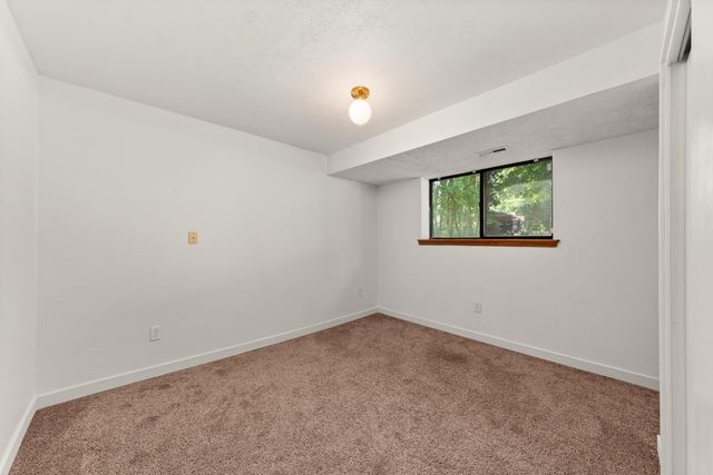 1335 S Ben Burr Blvd, Spokane, WA 99202