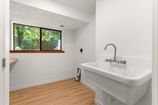 1335 S Ben Burr Blvd, Spokane, WA 99202
