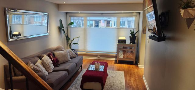 6455 W 64th Street, Chicago, IL 60638