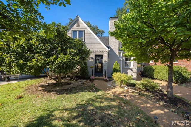 541 Mapleview Drive, University City, MO 63130