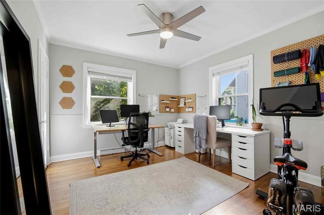 541 Mapleview Drive, University City, MO 63130