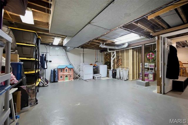 541 Mapleview Drive, University City, MO 63130