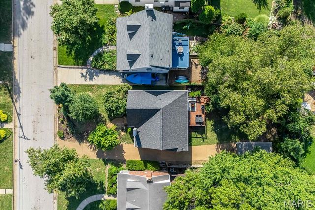 541 Mapleview Drive, University City, MO 63130