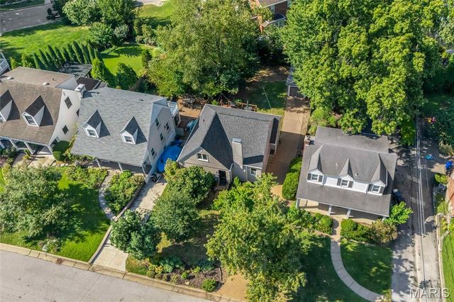 541 Mapleview Drive, University City, MO 63130