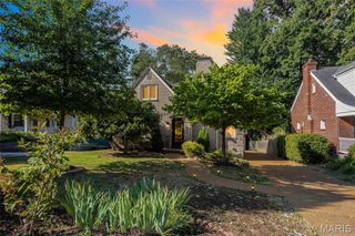 541 Mapleview Drive, University City, MO 63130