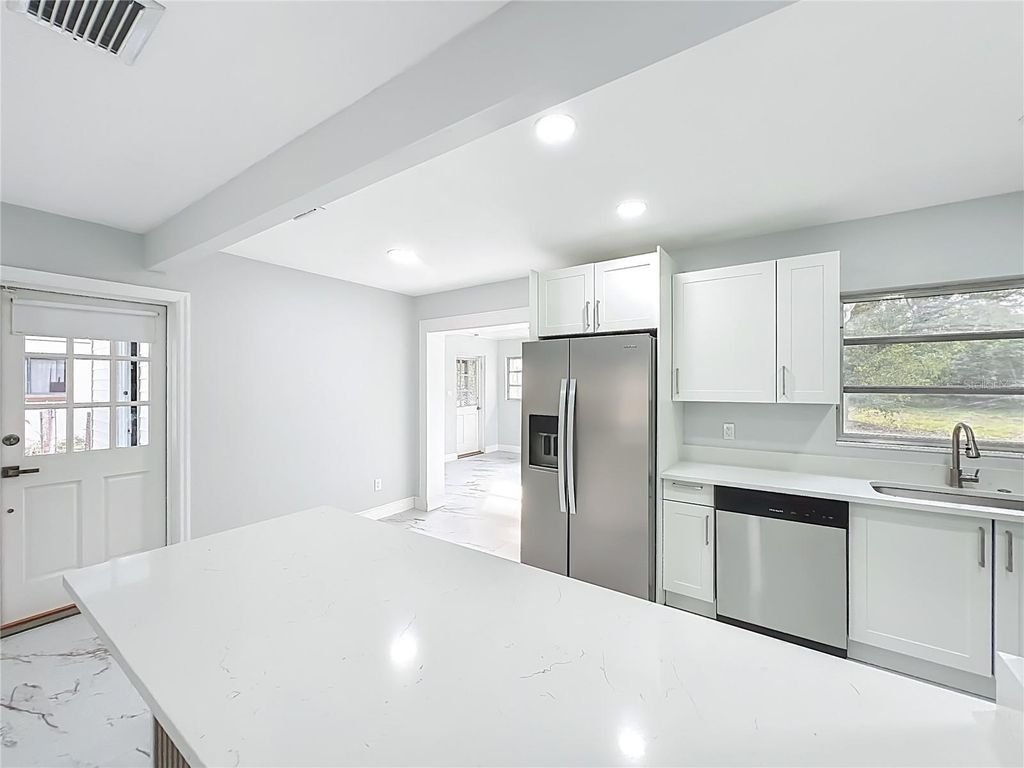 Image 13 of property listing at 5399 PALADIN WAY, Orlando, FL 32810