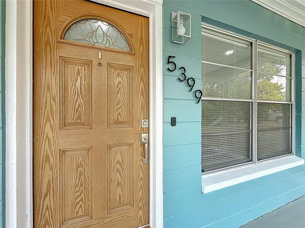 Image 7 of property listing at 5399 PALADIN WAY, Orlando, FL 32810