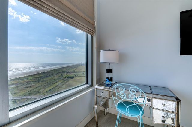 801 E Beach Drive BC0908, Galveston, TX 77550