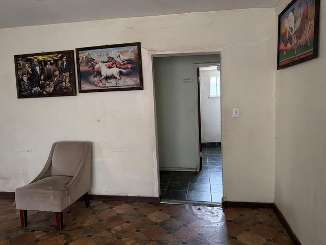 212 El Paso Ave, Modesto, CA 95351