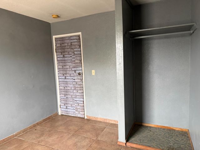 212 El Paso Ave, Modesto, CA 95351