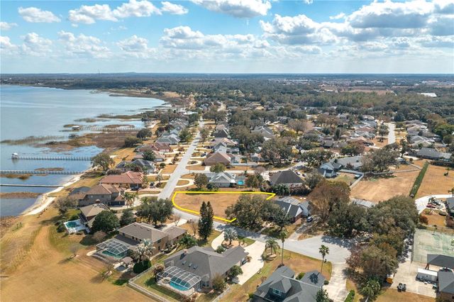 332 HAMILTON SHORE DRIVE, Winter Haven, FL 33883