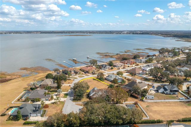 332 HAMILTON SHORE DRIVE, Winter Haven, FL 33883